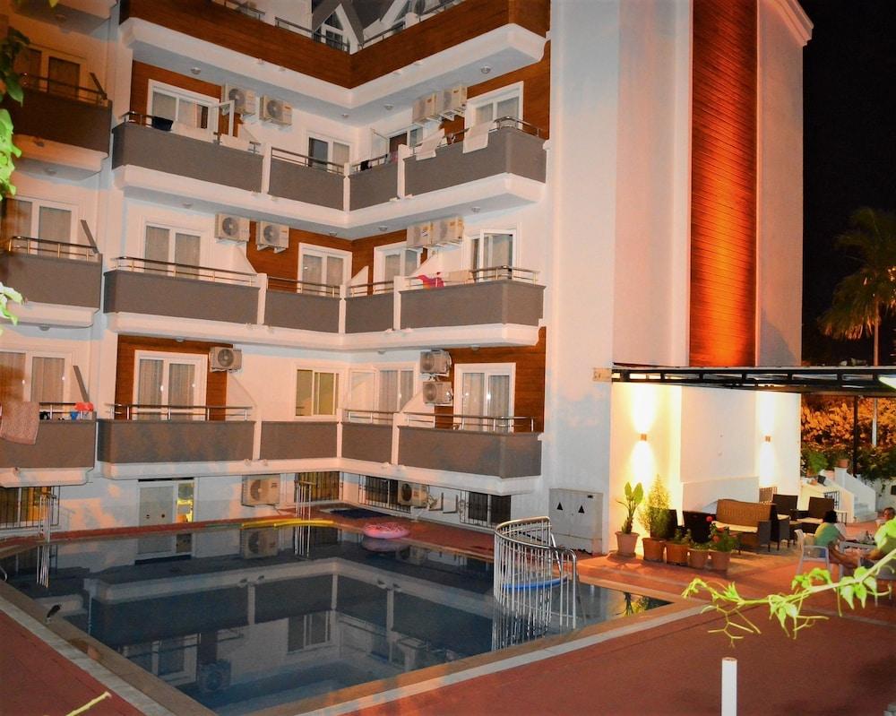 Marsyas Hotel มาร์มาริส ภายนอก รูปภาพ