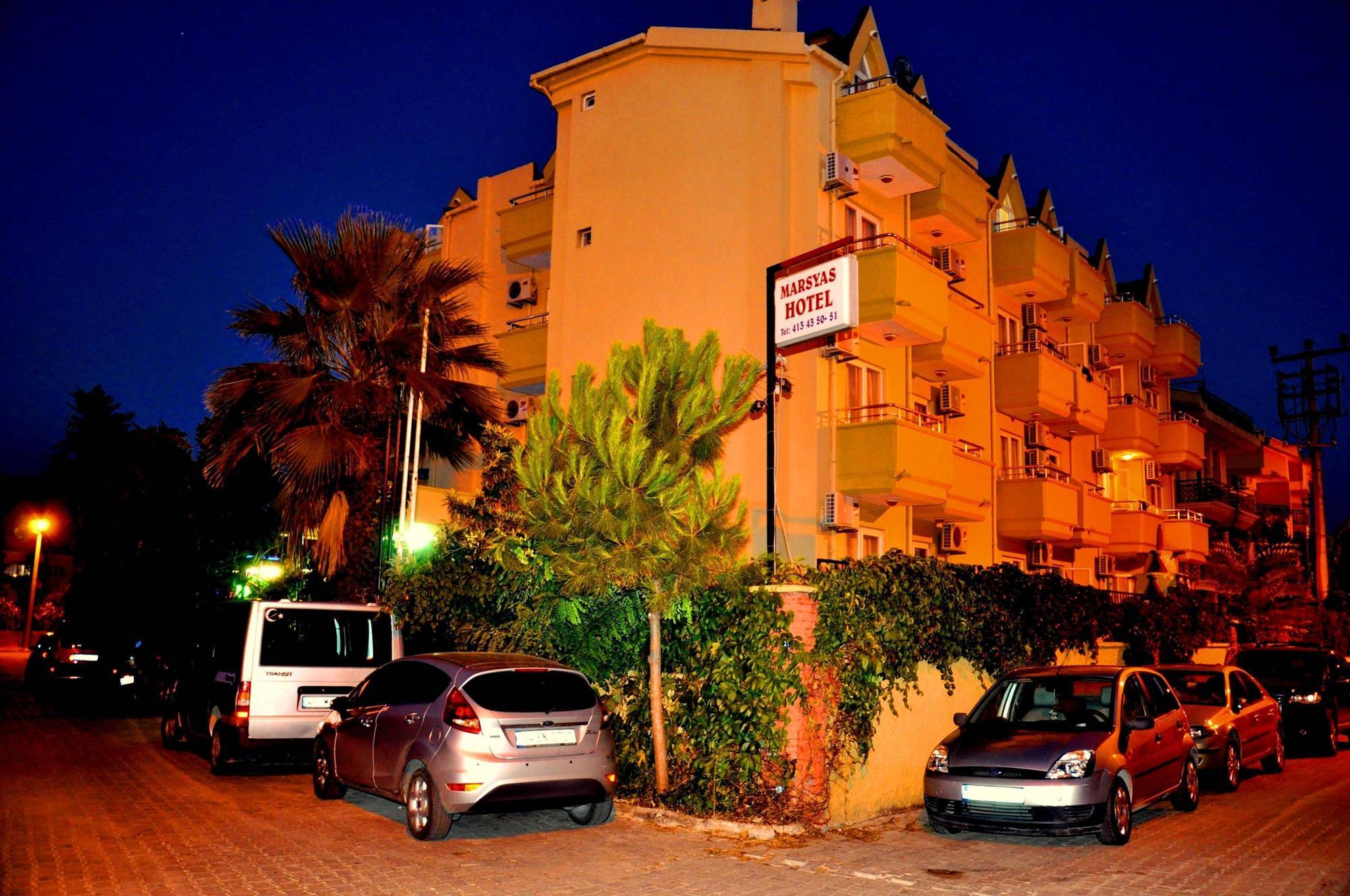 Marsyas Hotel มาร์มาริส ภายนอก รูปภาพ