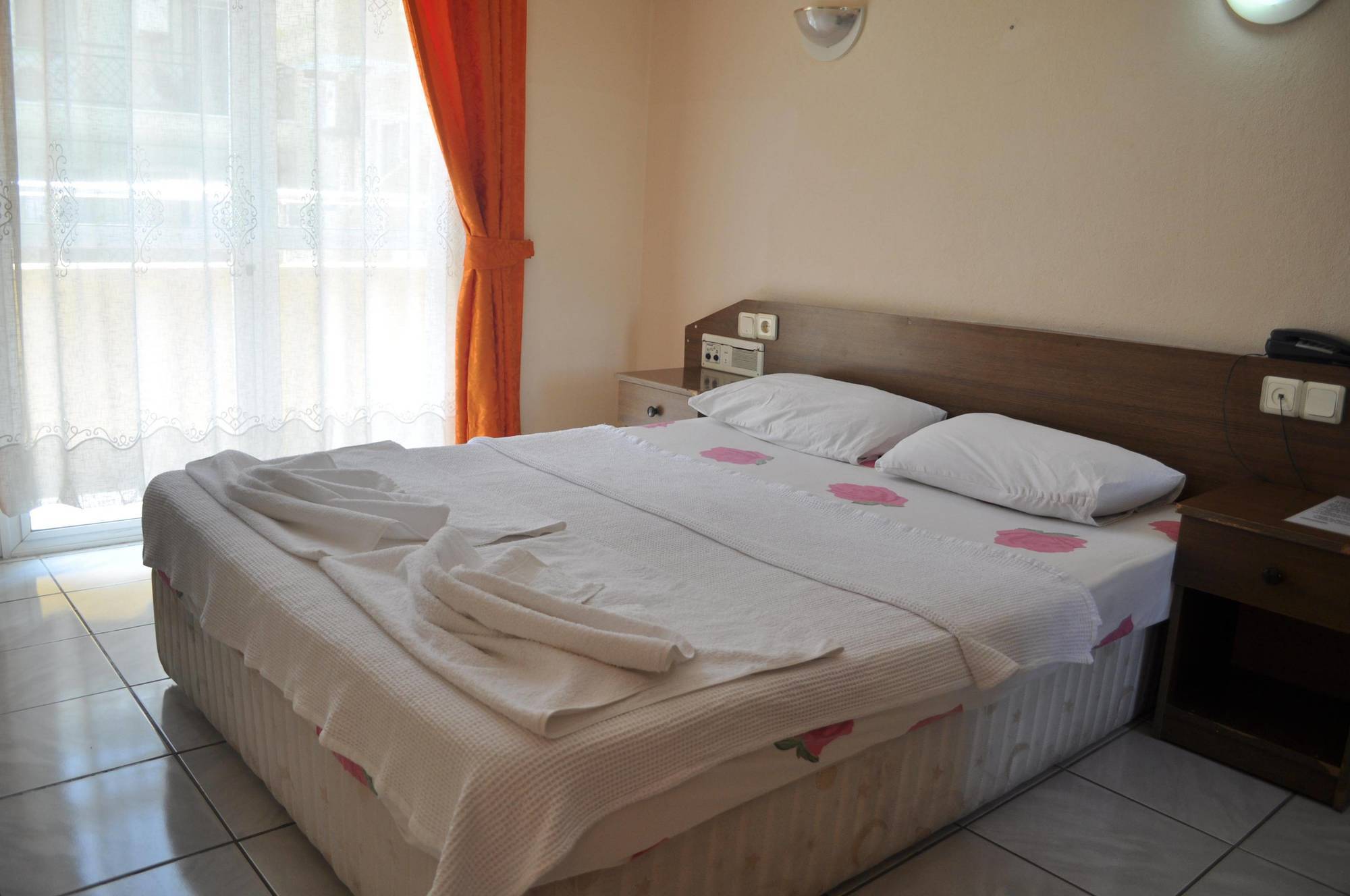 Marsyas Hotel มาร์มาริส ภายนอก รูปภาพ